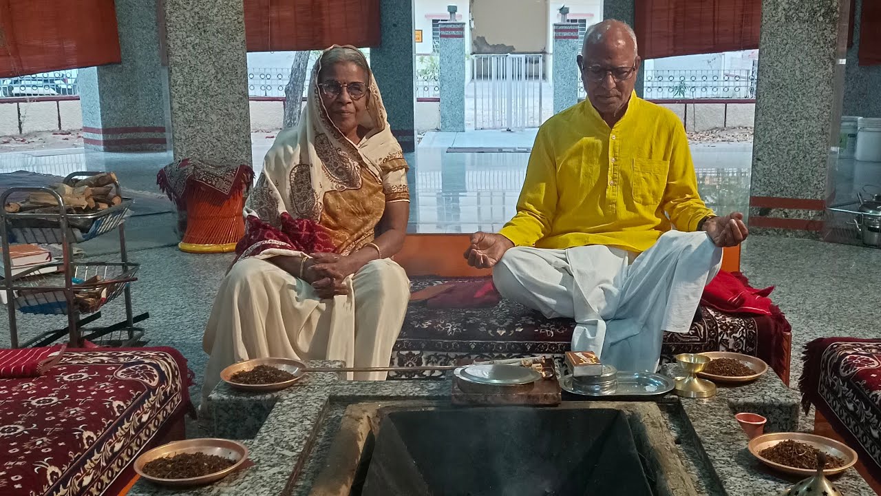 Morning Agnihotra Vedapath and Vedasvadhyay/19/03/2026