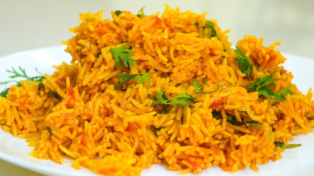 टोमॅटो भात कडई मध्ये बनवण्याची साधी आणि सोपी पद्धत | Simple Tomato Rice in Kadai