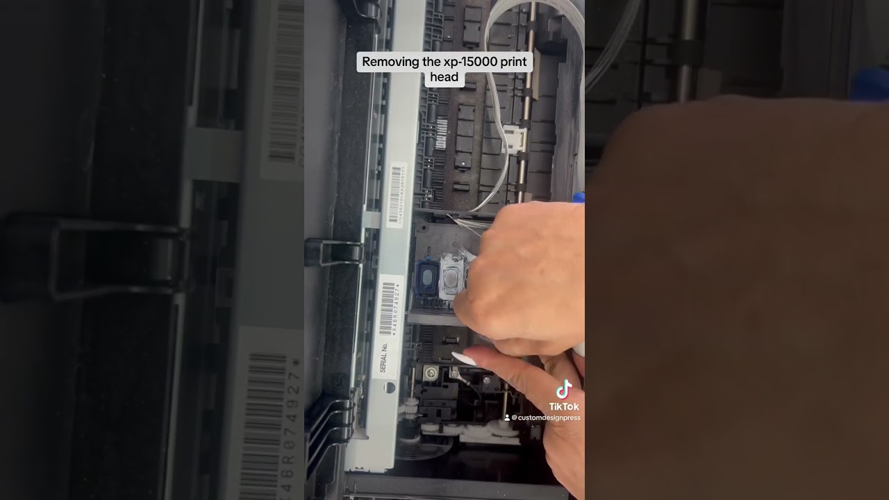 Removing the print head on an XP-15000