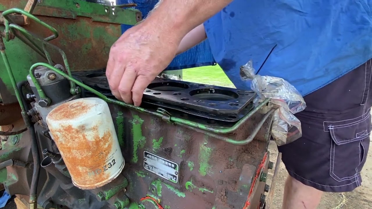 John Deere 2010 Diesel #65915 - cylinder bank liner install
