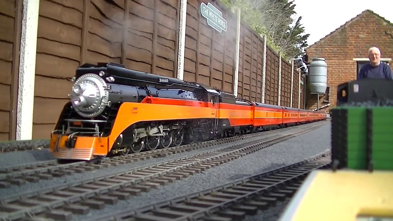 Video 118. Live Steam Accucraft Gauge 1 Daylight Express