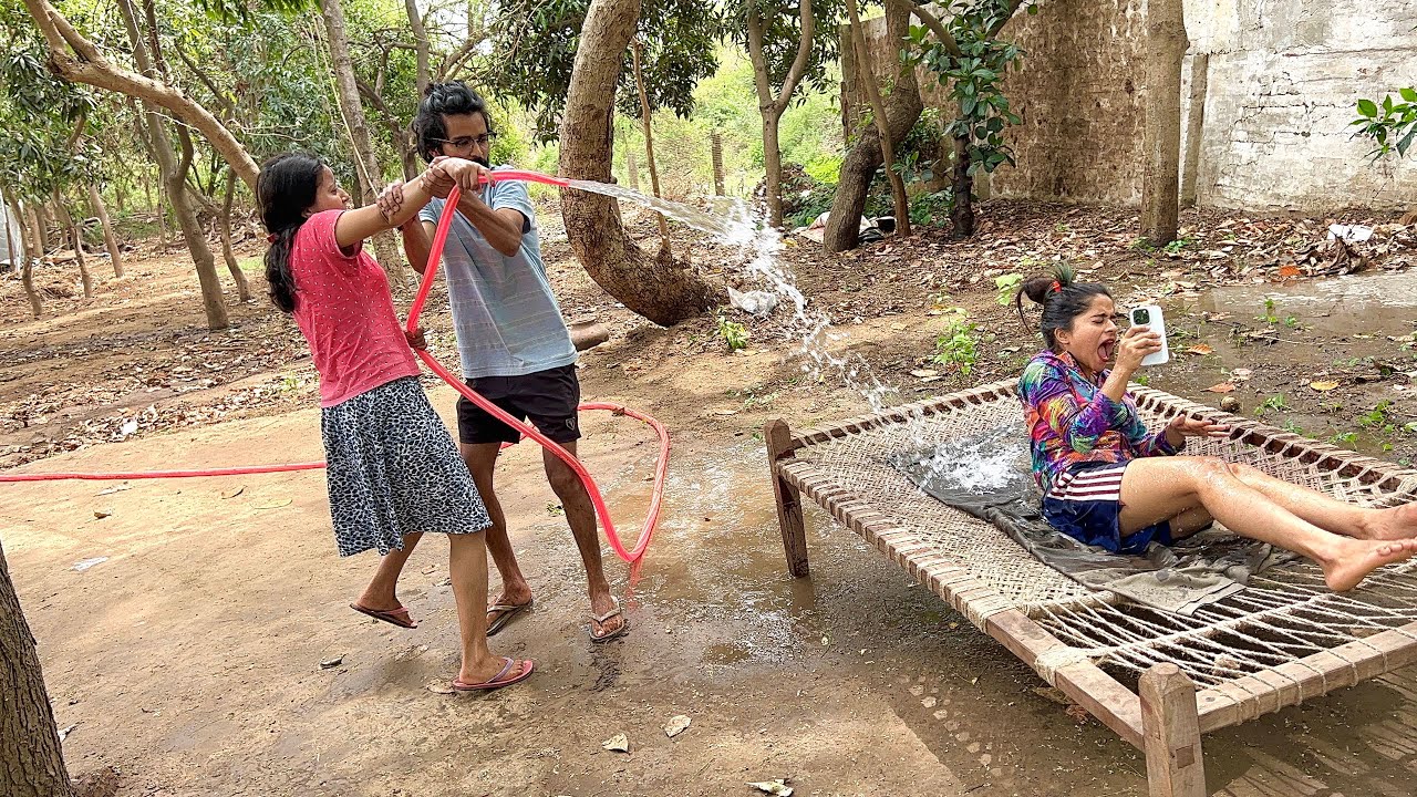 Soti hui ladki ko nehla diya 🥵🥵