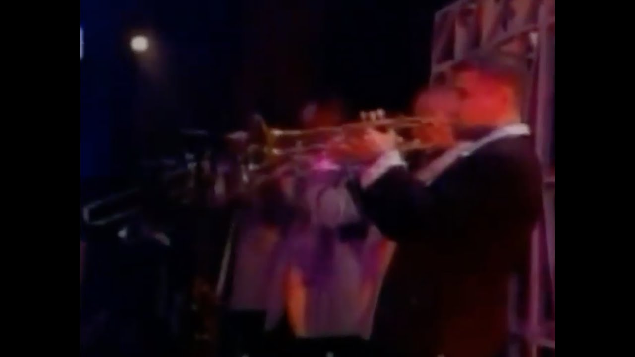 ''Linda Melodia''  Manolito y su Trabuco, Trumpet by Cris Ferrer. Subscribe 4 More :)