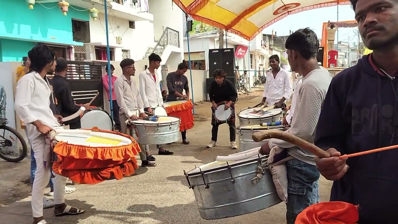 भागवत कलश यात्रा संजय कॉलोनी छपारा 02/02/2026 को राजेश डी.जे धमाल ग्रुप की प्रस्तुति 