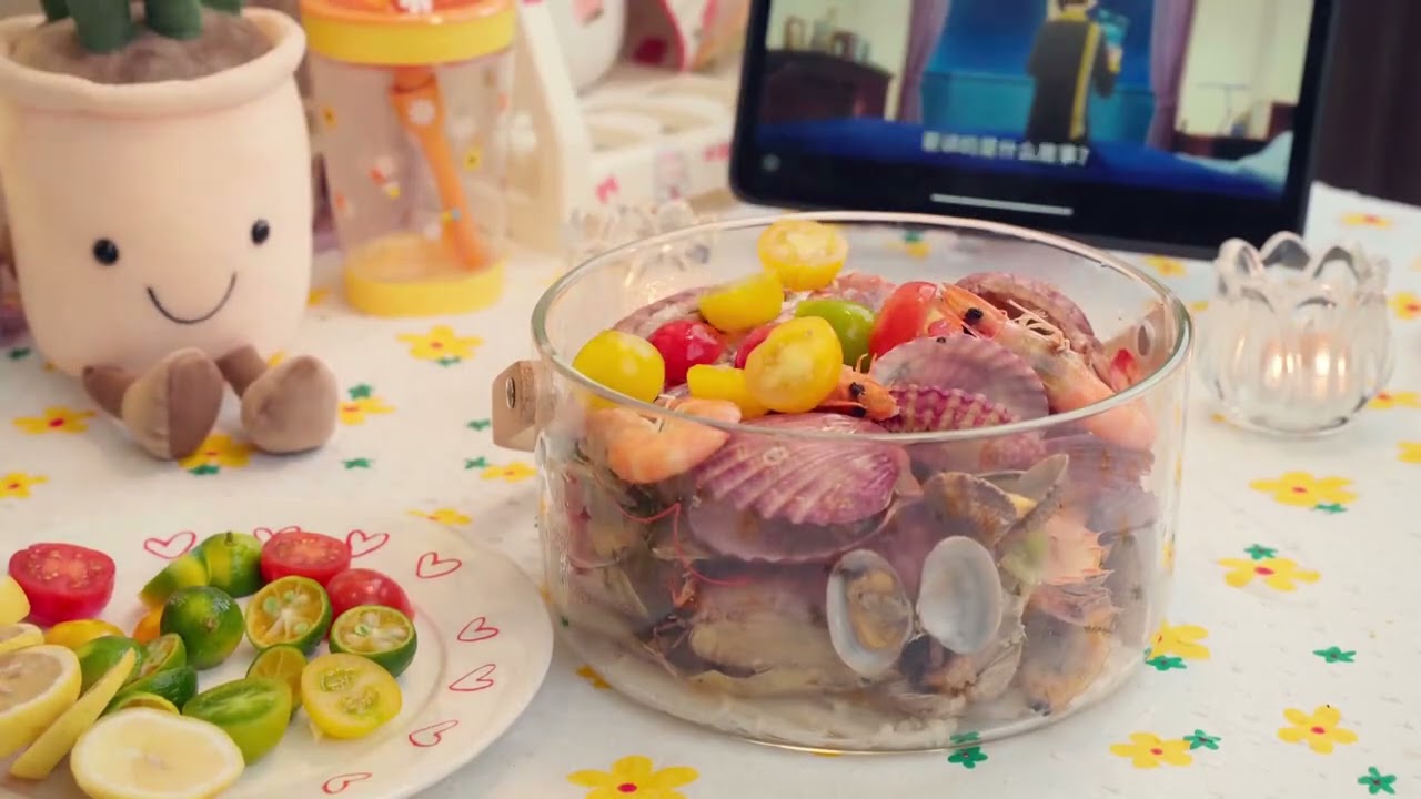 假日捞汁小海鲜，快@对象动手吧～#给爱的人做饭 #年末聚会家常菜 #vlog美食记 #治愈系美食 #年夜菜