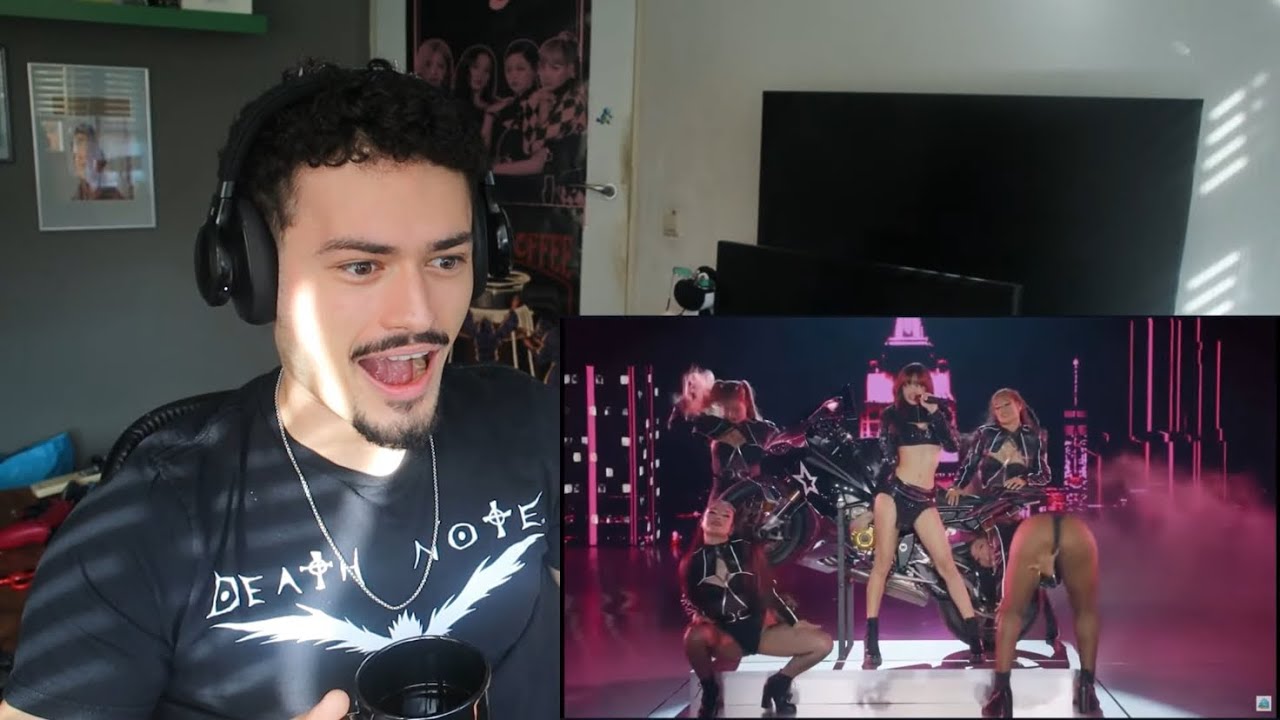 LISA ‘ROCKSTAR’ & ‘MOONLIT FLOOR’ VICTORIA SECRET FASHION SHOW PERFORMANCE REACTION