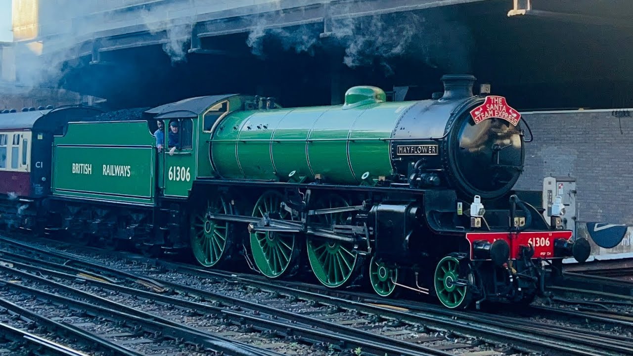 ‘61306 Mayflower & 47593’ | The Santa Steam Express | 20/12/2025 | @ London Victoria. 