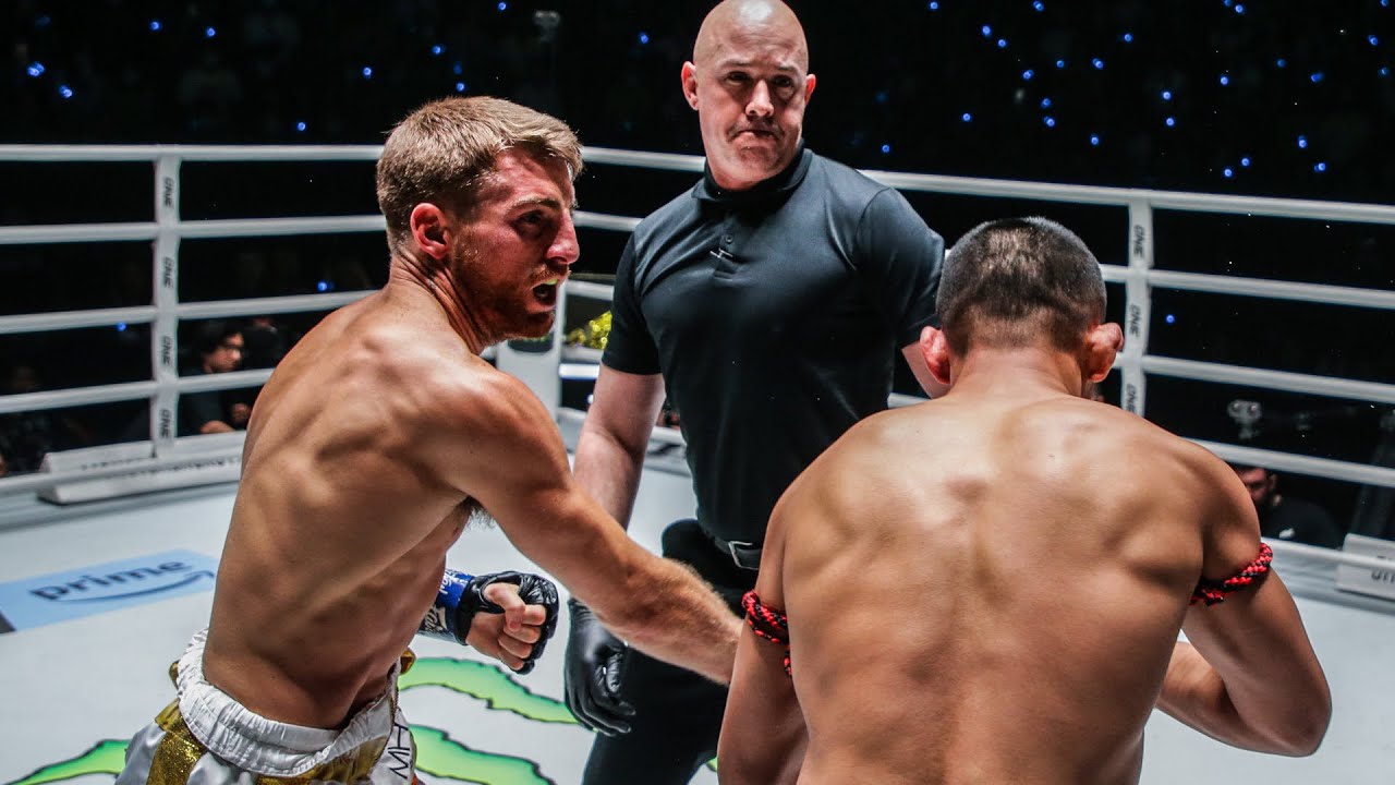 Muay Thai Secrets - 17 Deadly Hand Traps