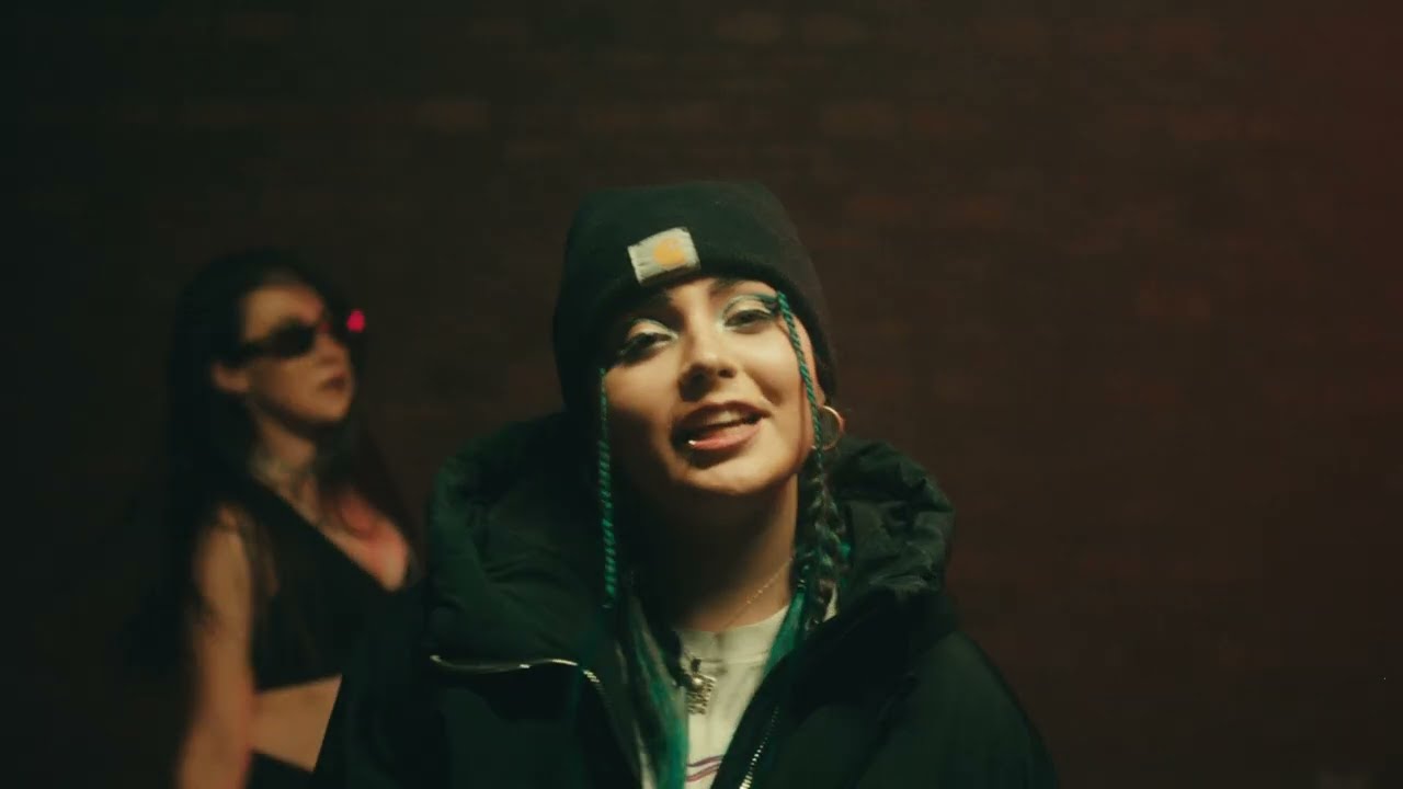 Gaby Ferreyra - Si Vu3lvo (Official Video)| DE CERO