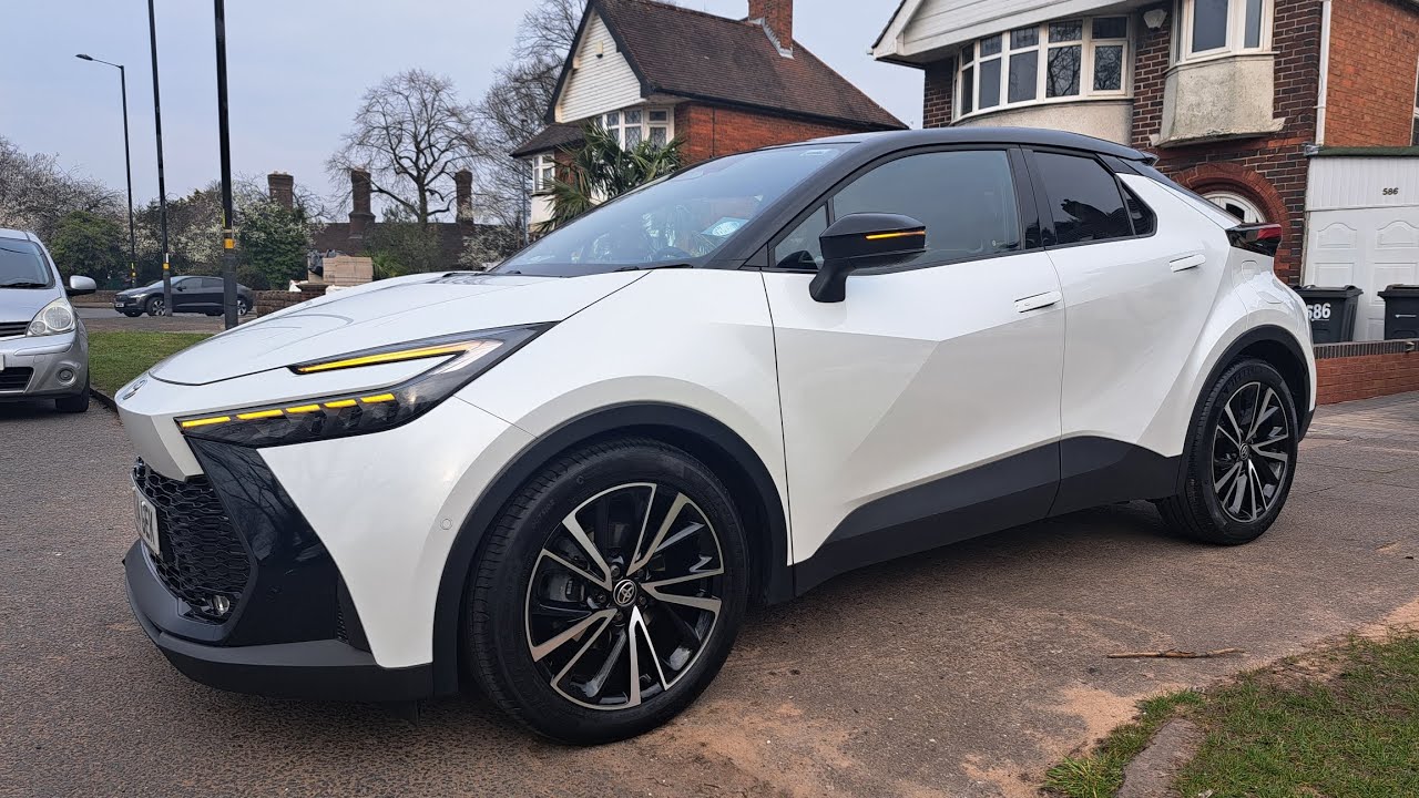 Toyota C-HR EXCEL 1.8 Hybrid 2024