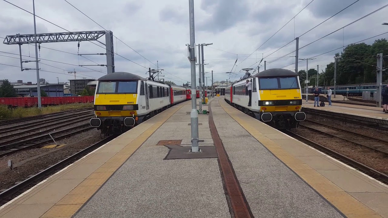 Trains at Norwich GEML + WL 2/8/17