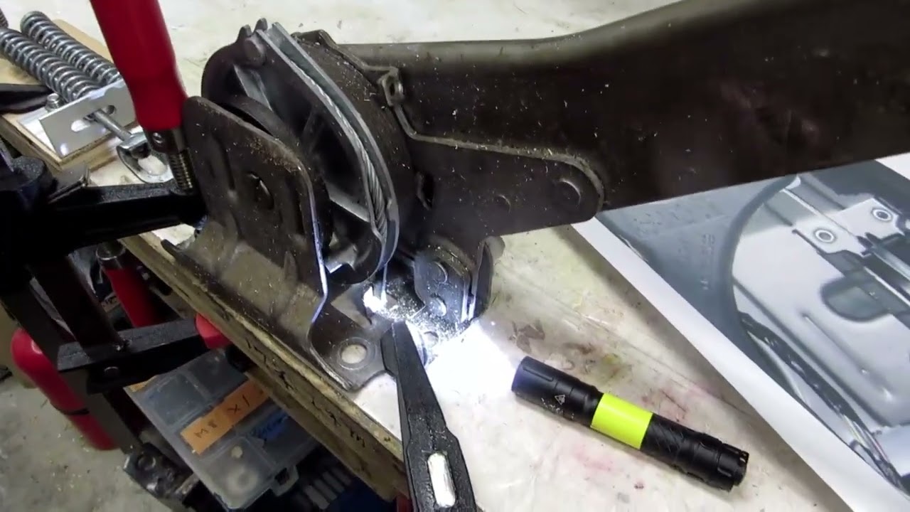 Parking Brake Lever Mechanism Jeep Liberty/Cherokee 2008-2012