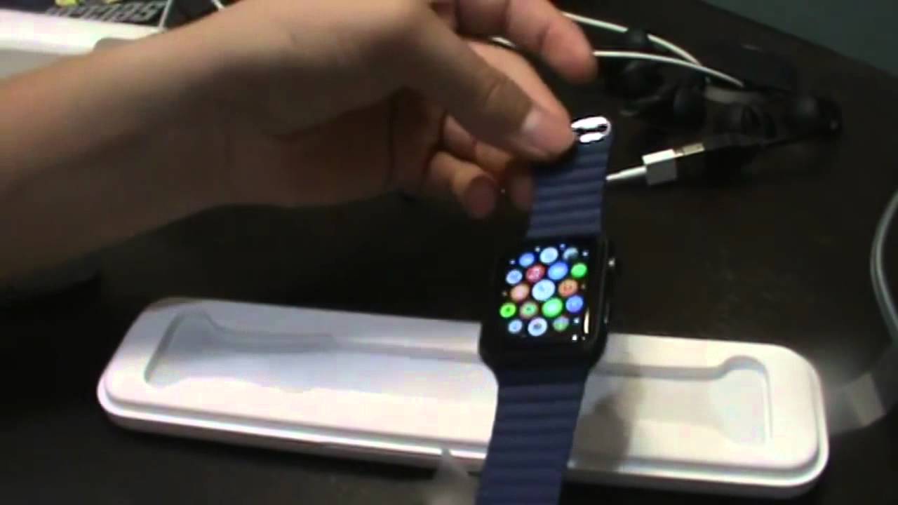 Apple Watch Leather Loop -  How to NOT put it on, by Geek Reviews