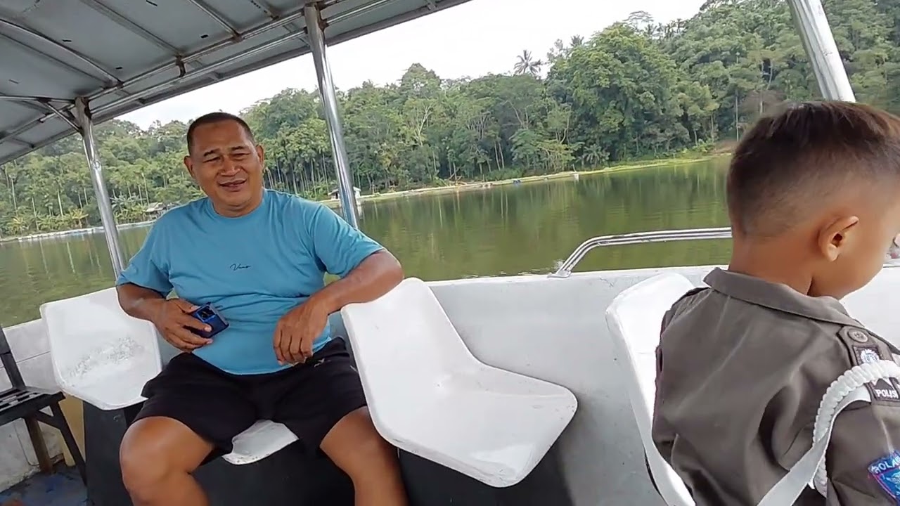 Indahnya wisata di danau Ranu Klakah Kab. Lumajang