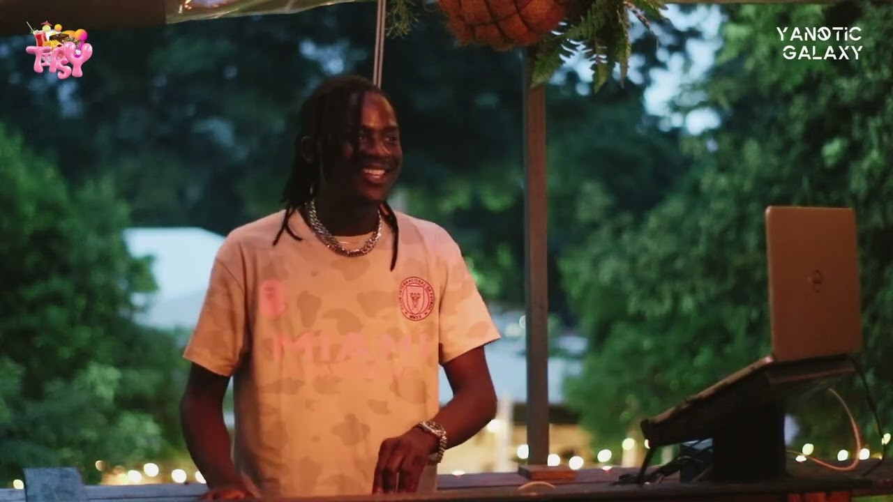 Vibe With Me Balcony Mix ft Yanotic Trooper | AMAPIANO HITS 2025 | YANOTIC GALAXY