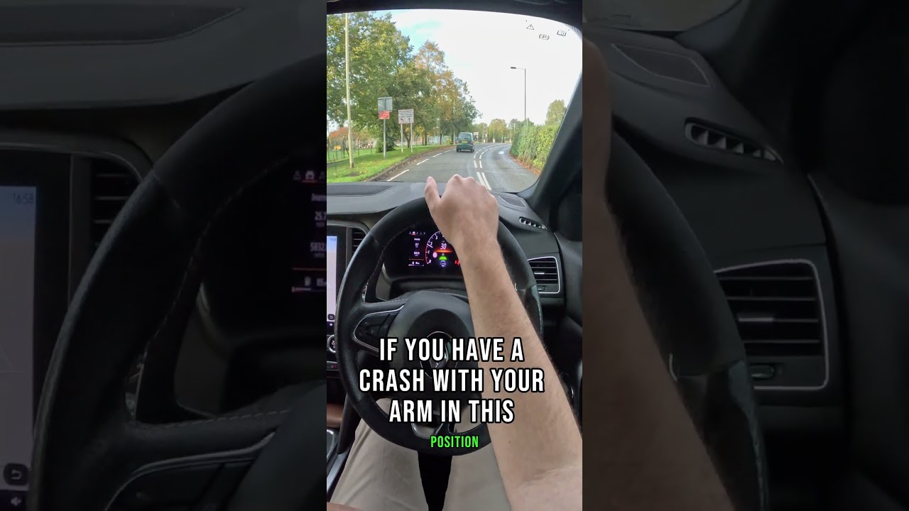 One handed on the steering wheel #cars #cartips #povdrive