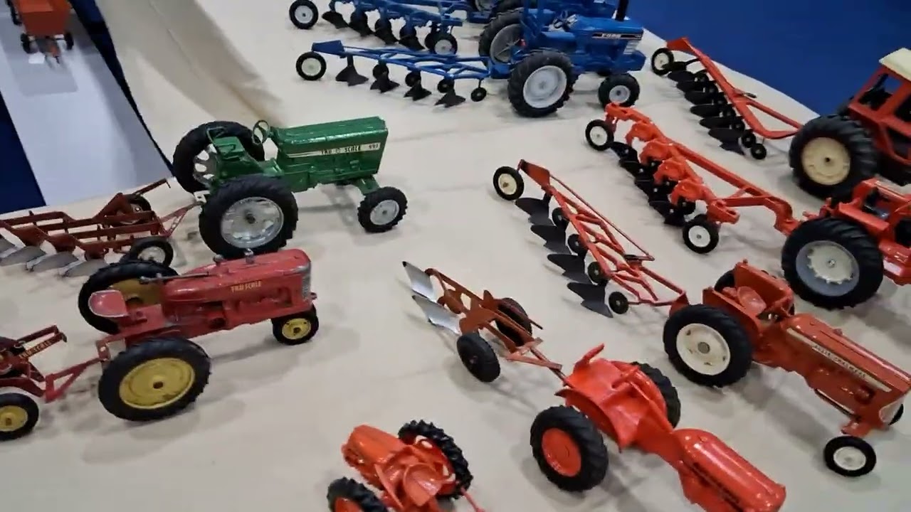Madison NY FFA Toy Show displays 
