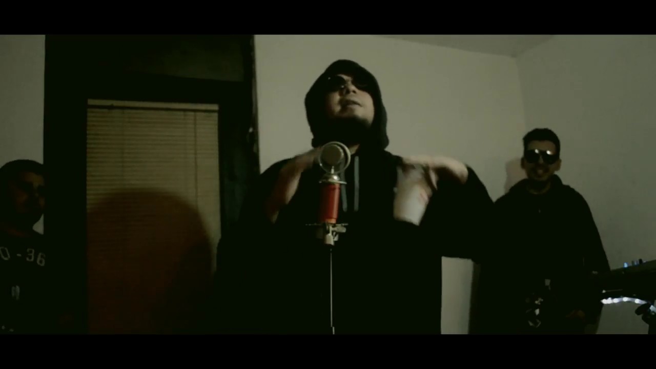 TRIPLE RIMA - UNDER SIDE 821 (VIDEO STUDIO)