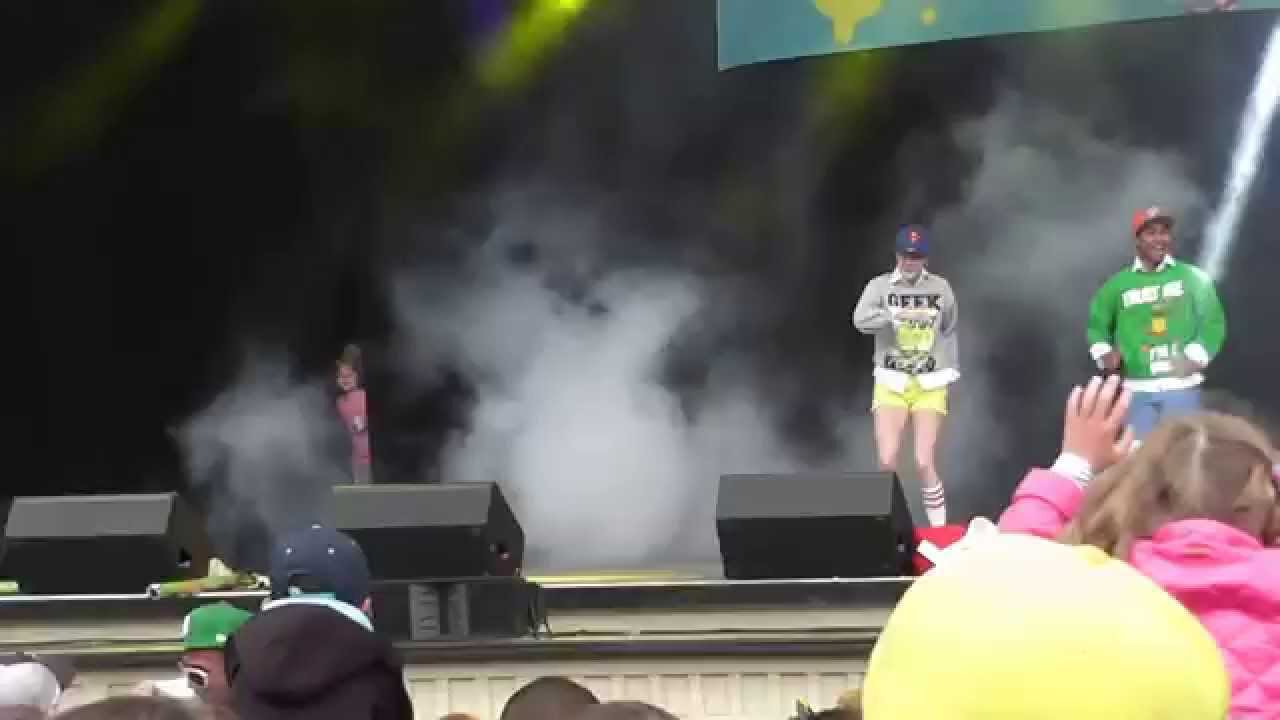 Sean Banan  Diggiloo Diggiley Gröna Lund 2014-05-02