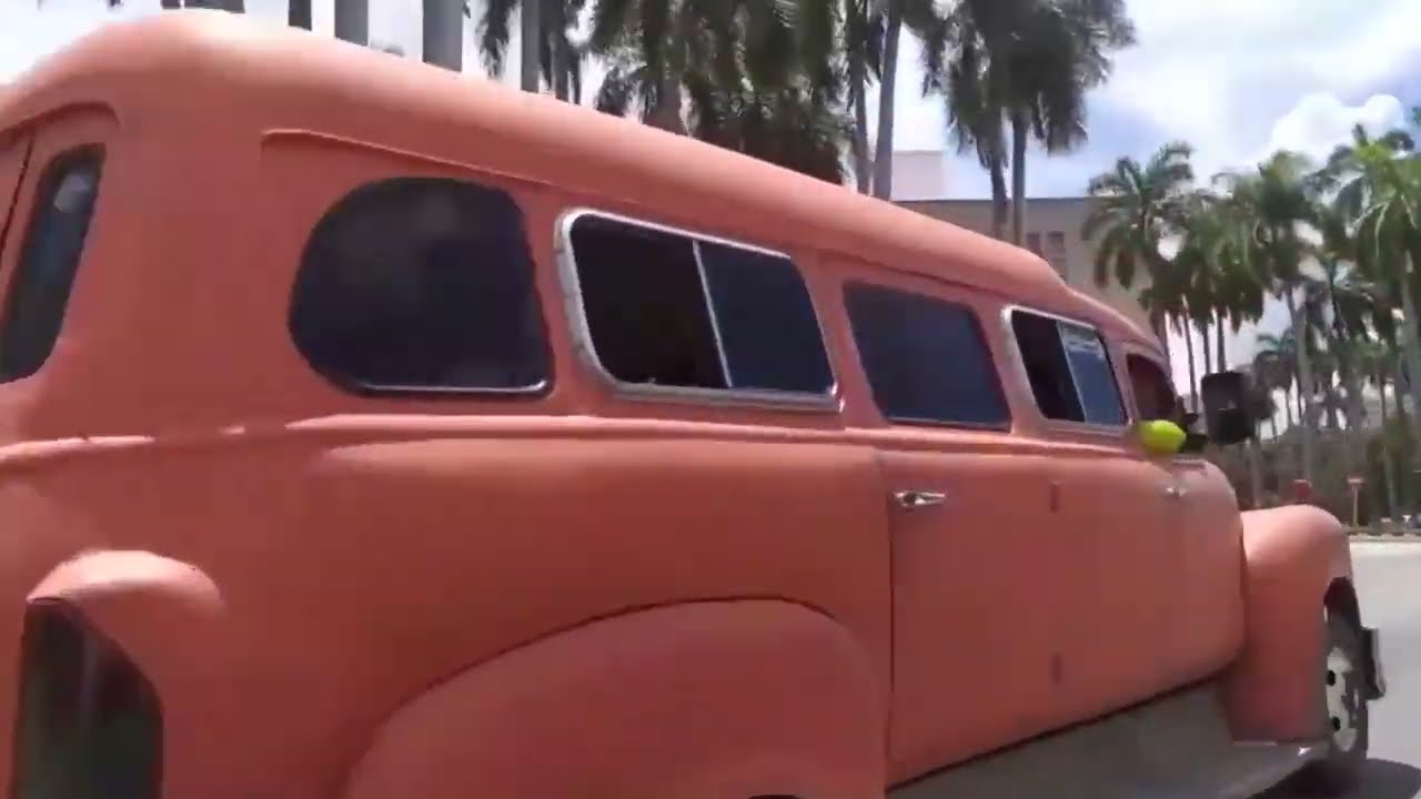Paseo en Guagua por la Habana Cuba