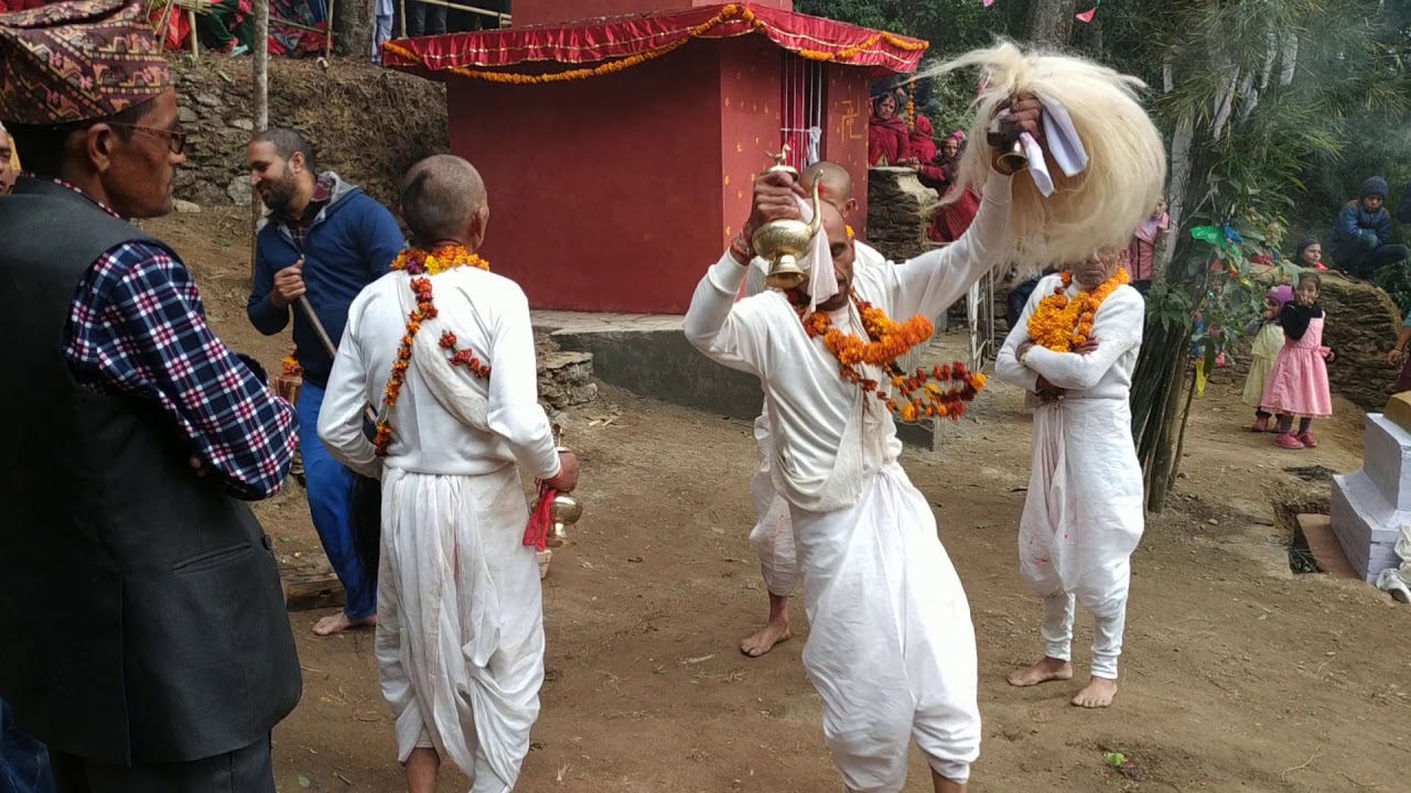 दाहाल कुल पुजी २०७६ मामा भान्जो को लडाइँ 😀😀