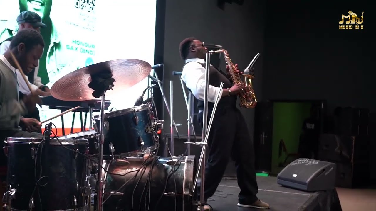 Honour Sax performance @Music in U.