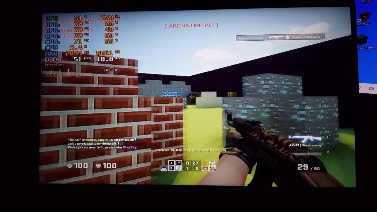 CS:GO on Intel Celeron N3450 | HD 500 | 4GB RAM (800x600 low settings)