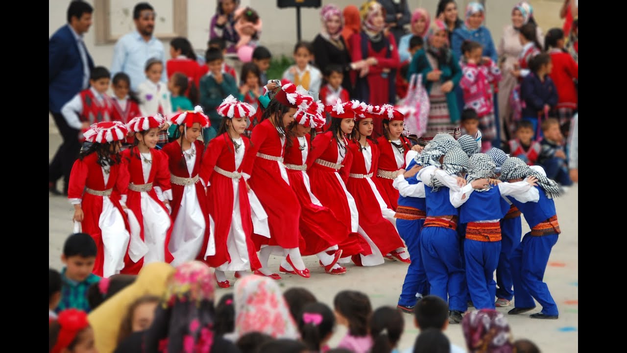 23 Nisan Dans Gösterisi Mardin Yöresi Halk Oyunları 3. sınıflar