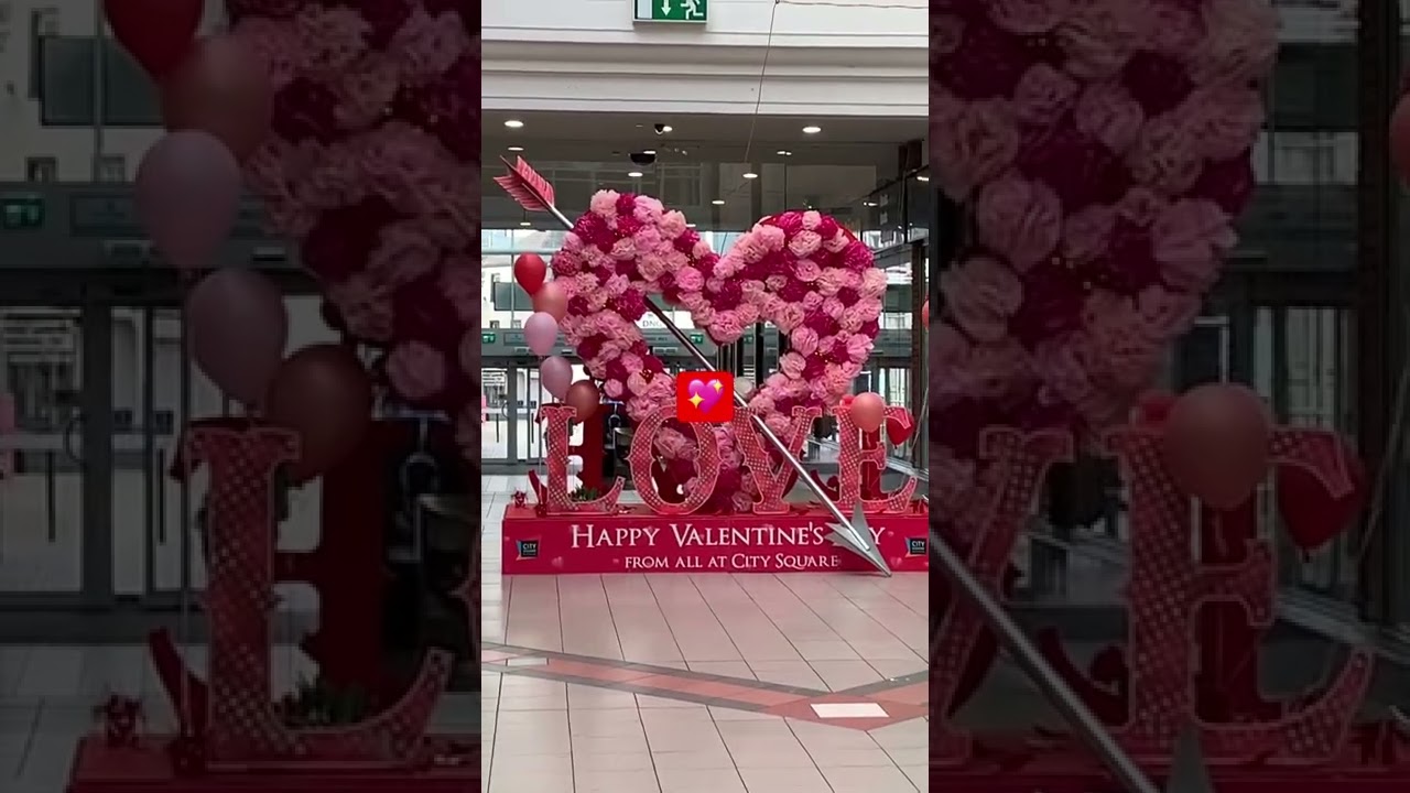 Pretend like you're in the City of Love this Valentine's Day.💖