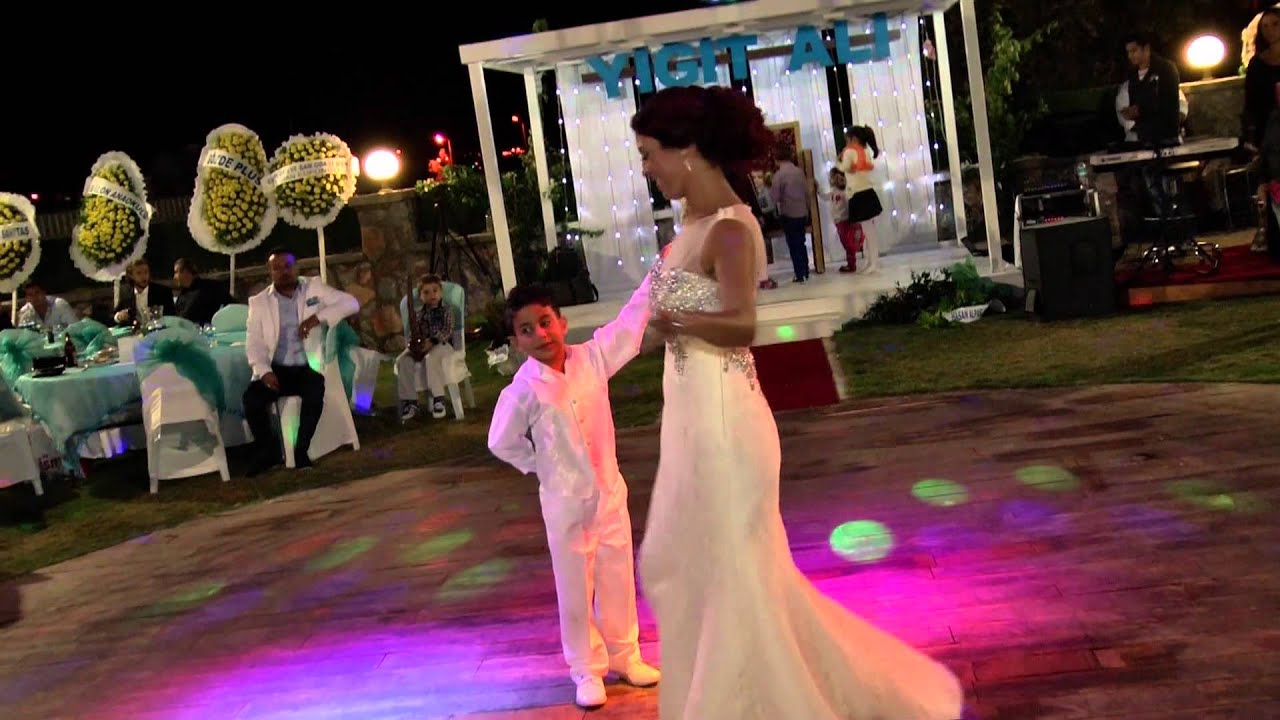 dans sünnet show çeşme
