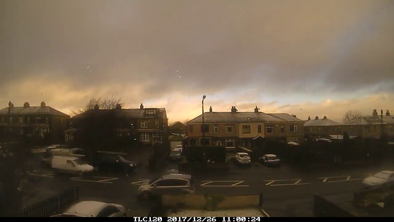 Fast Weather Time Lapse of Boxing Day's Snow Showers in Bradford, UK on the 26/12/2017