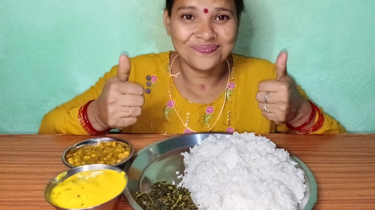 Bigbite Eating With Rice, Kadhi Pokora, Chole And Sag #rekhakhaokhao 