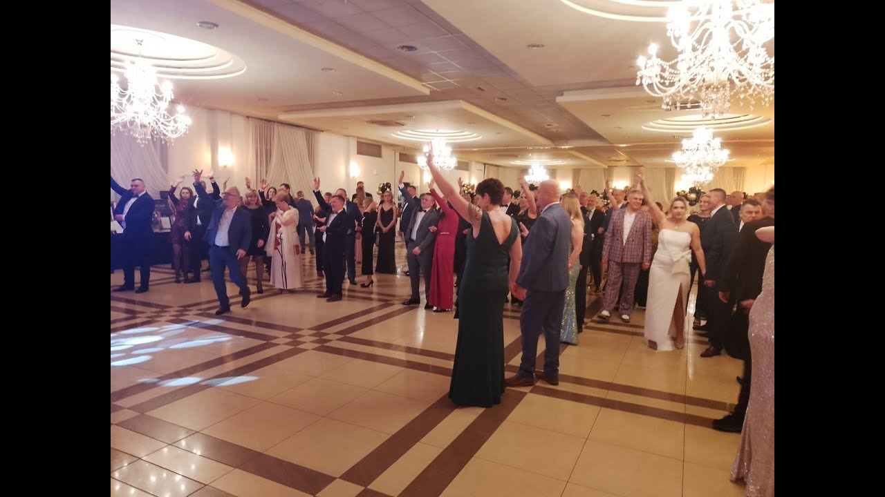XIV Charytatywny Bal Gminy Suwałki i PSONI. Marian Kutyło z nagrodą