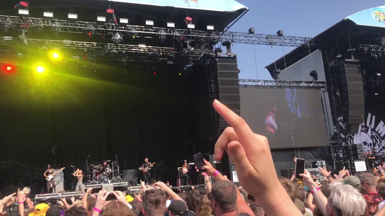 Everything Im Not - The Veronicas - Good Things - Live in Brisbane - 08/12/19