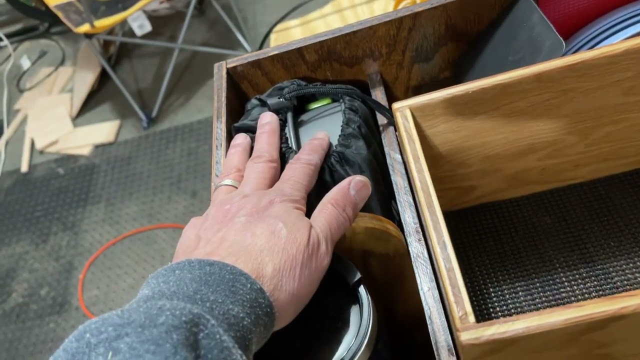 Galley box for a Compac 16