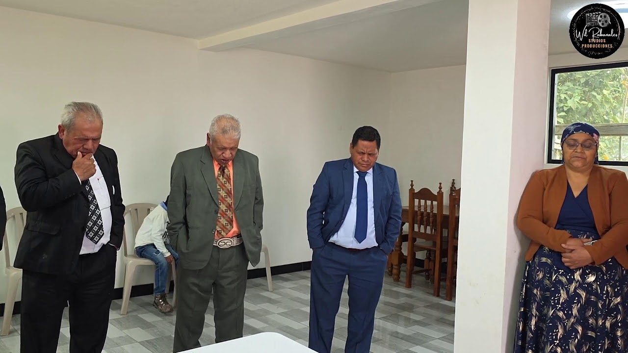 ENTREGA DE MESAS SAN RAFAEL GUATIVIL