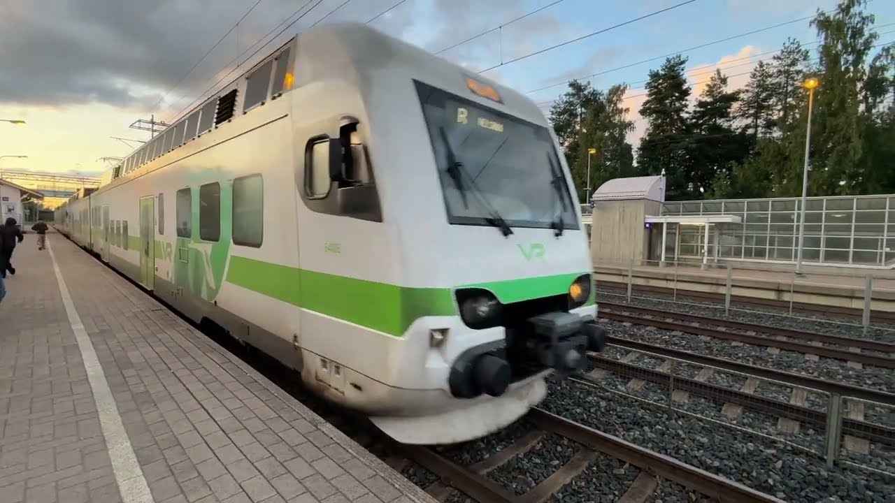 Lähijunaliikennettä Hyvinkäällä