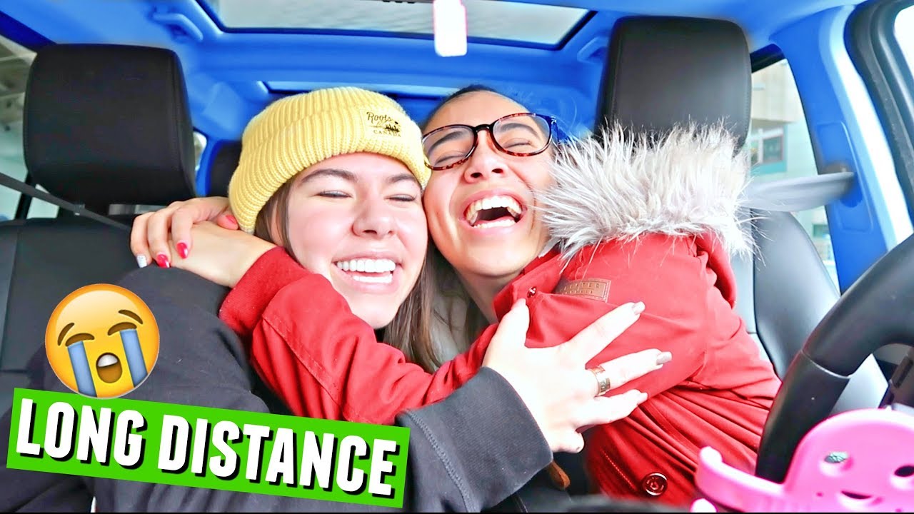 Goodbye, Hayley :( Long distance friends say bye at the airport | Vlogmas Day 10