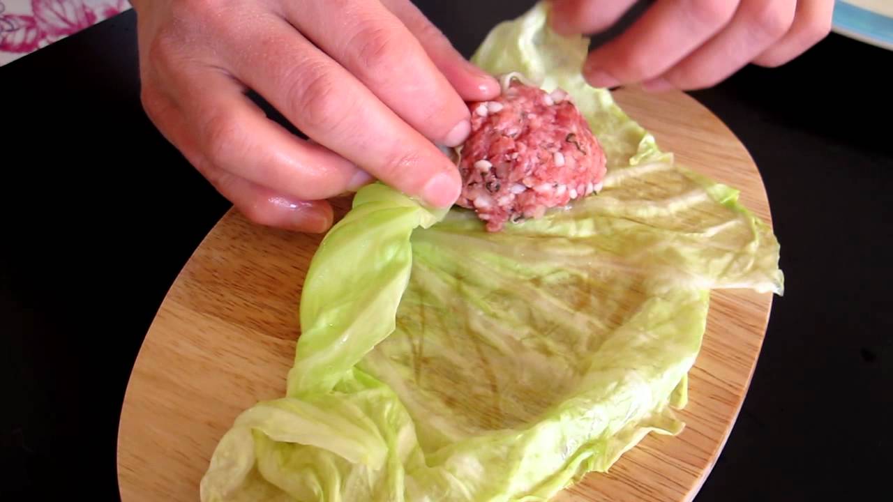 How to roll cabbage rolls - Cum se infasoara sarmalele #reteteculinare #gatit #cooking #tutorial