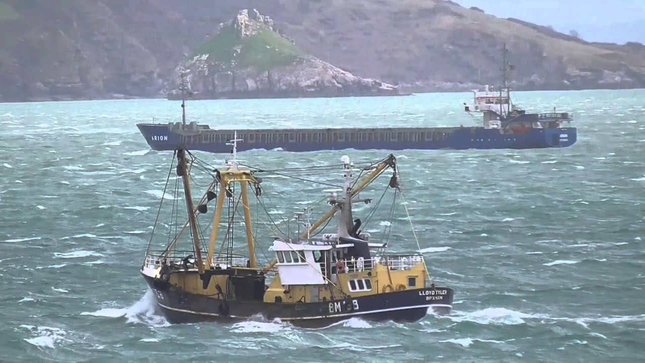 Trawler BM188 Lloyd Tyler Crossing Torbay 9th March 2016