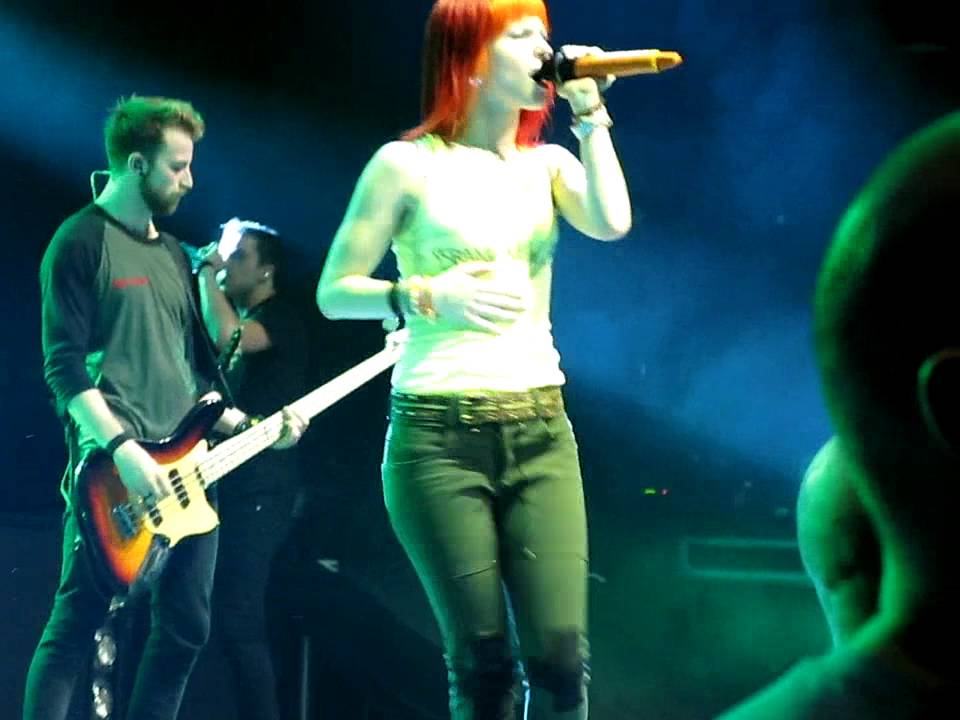 15/18 Paramore - Pressure + Band Intro @ HCT, Merriweather, Columbia, MD 7/31/10