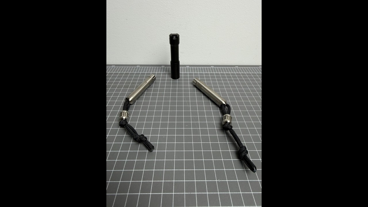 Брелоки-фонарики CWF ATOM и McGizmo Sapphire #фонарик #edcflashlight #рыбалка #брелок