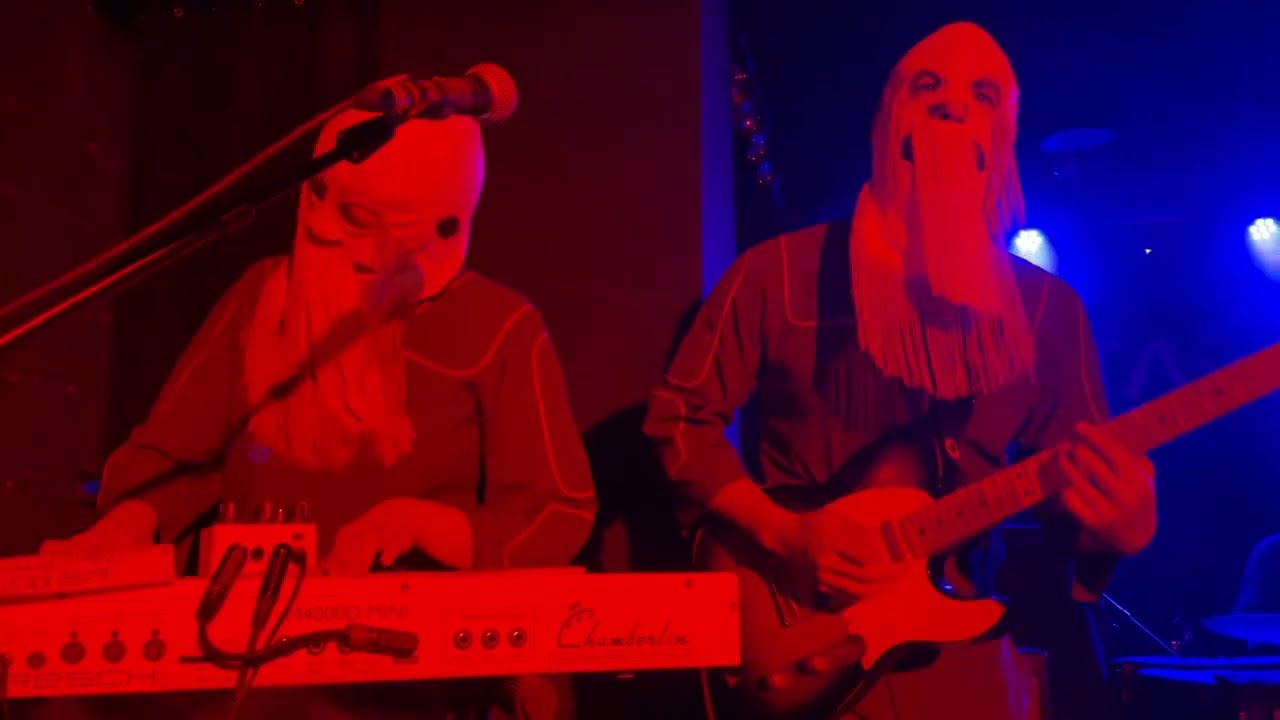 Austin TV - Lo bonito de la muerte / Sala Planta Baja Granada 28/01/24