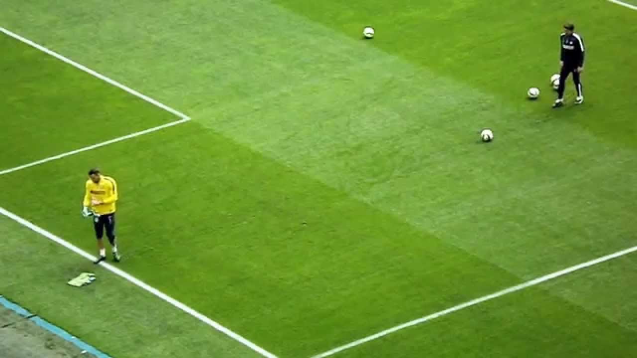 Samir Handanović Warm up