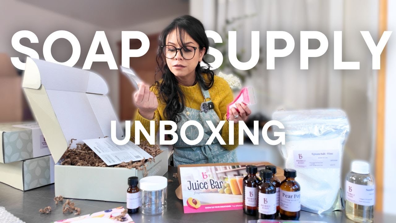 The Best Fragrance Oils Yet?! Unboxing the Juice Bar Collection by Bramble Berry | studio vlog