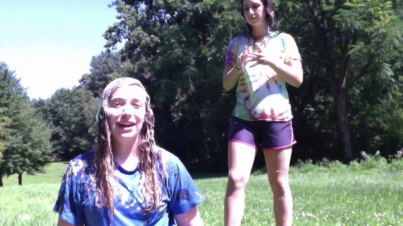 Messy Sauce Challenge ft  Maddison