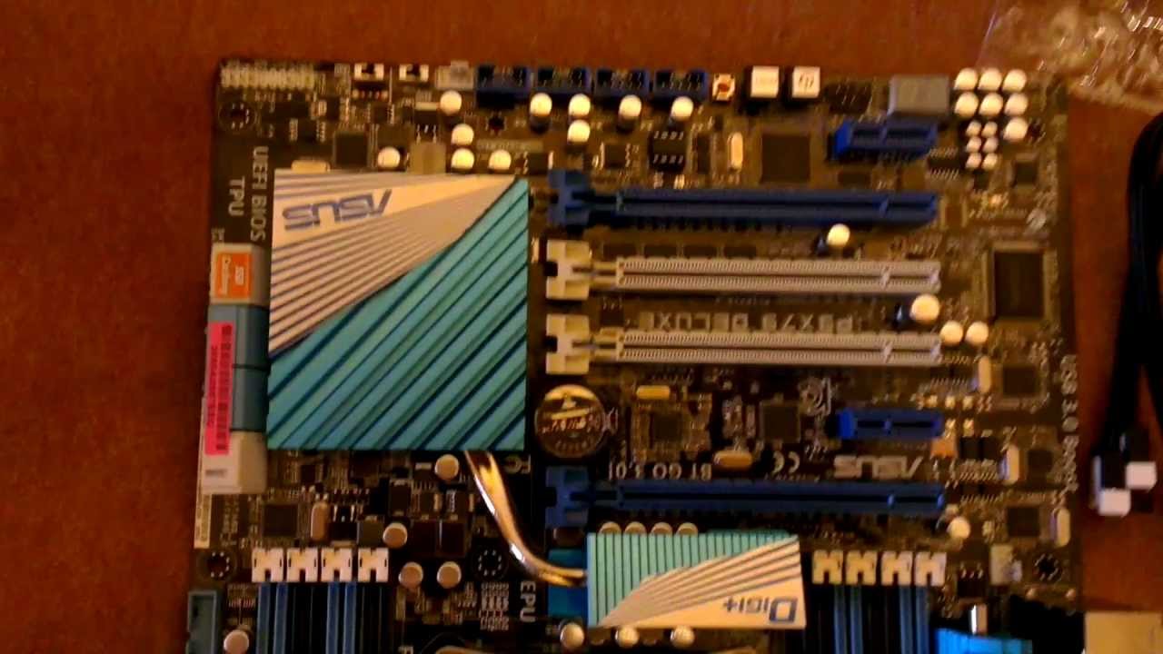 ASUS P9X79 Deluxe LGA 2011 Motherboard Unboxing & Hands-On