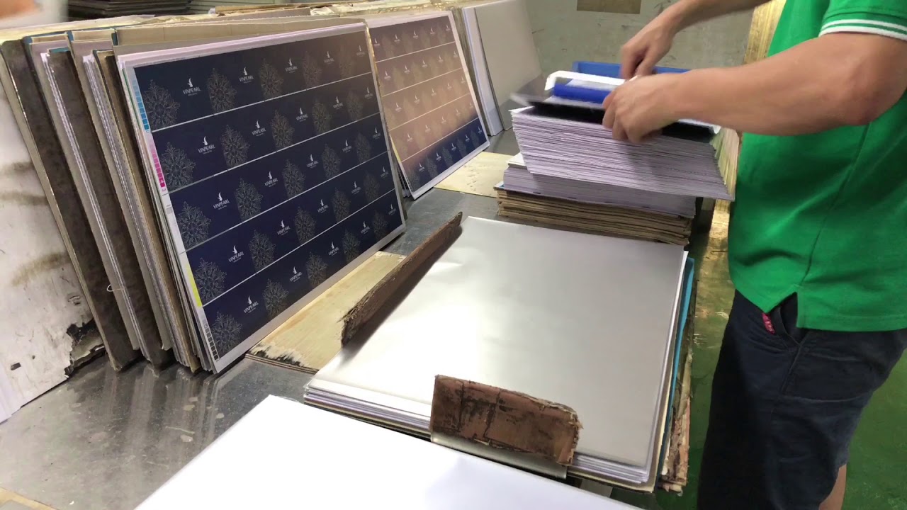 PVC Cards Laminated process with PVC films(Overlay) and new steel plates.