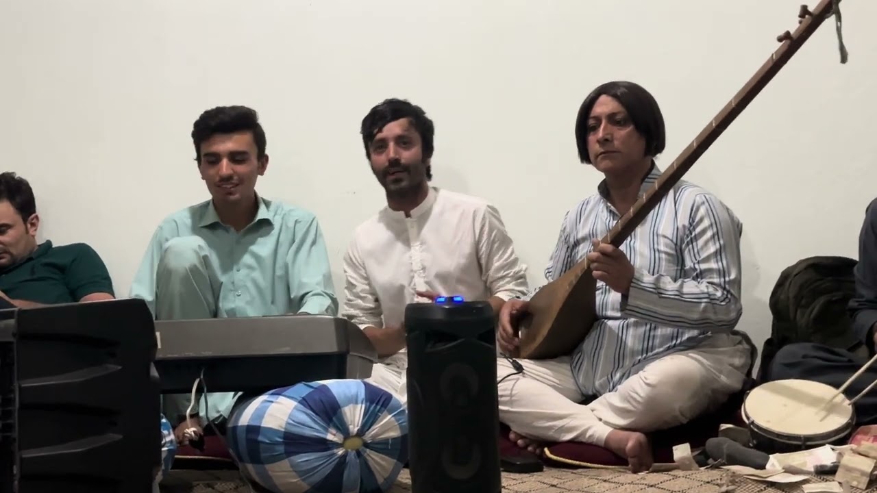 Husn e Gul Rang e Bahara Beautiful Chitrali Song @akhtarhussain397  Chuinj Program Sithar M Javed