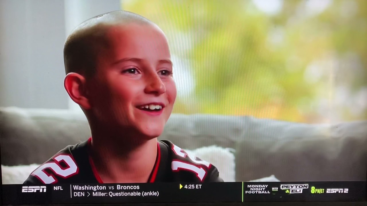 Tom Brady and Noah Reed the kid that survived brain cancer